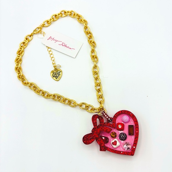 Betsey Johnson Love Spell Heart Chocolate Box Pendant Necklace - Picture 4 of 7